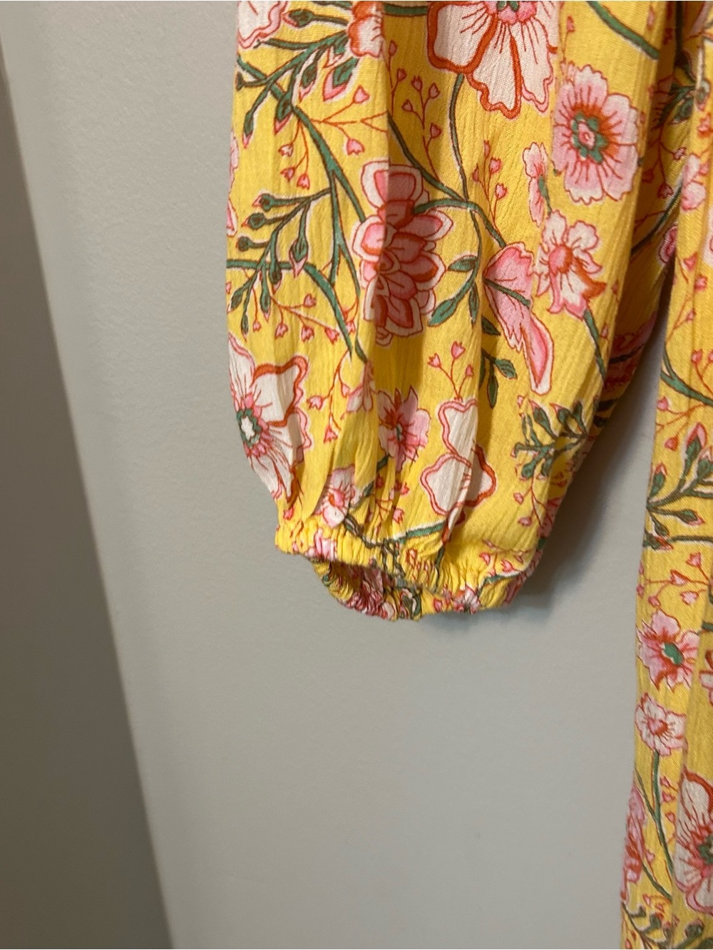 Billabong Paradise Days Dress‎ Golden smocked bodice Boho Peasant Floral Medium - Picture 10 of 11